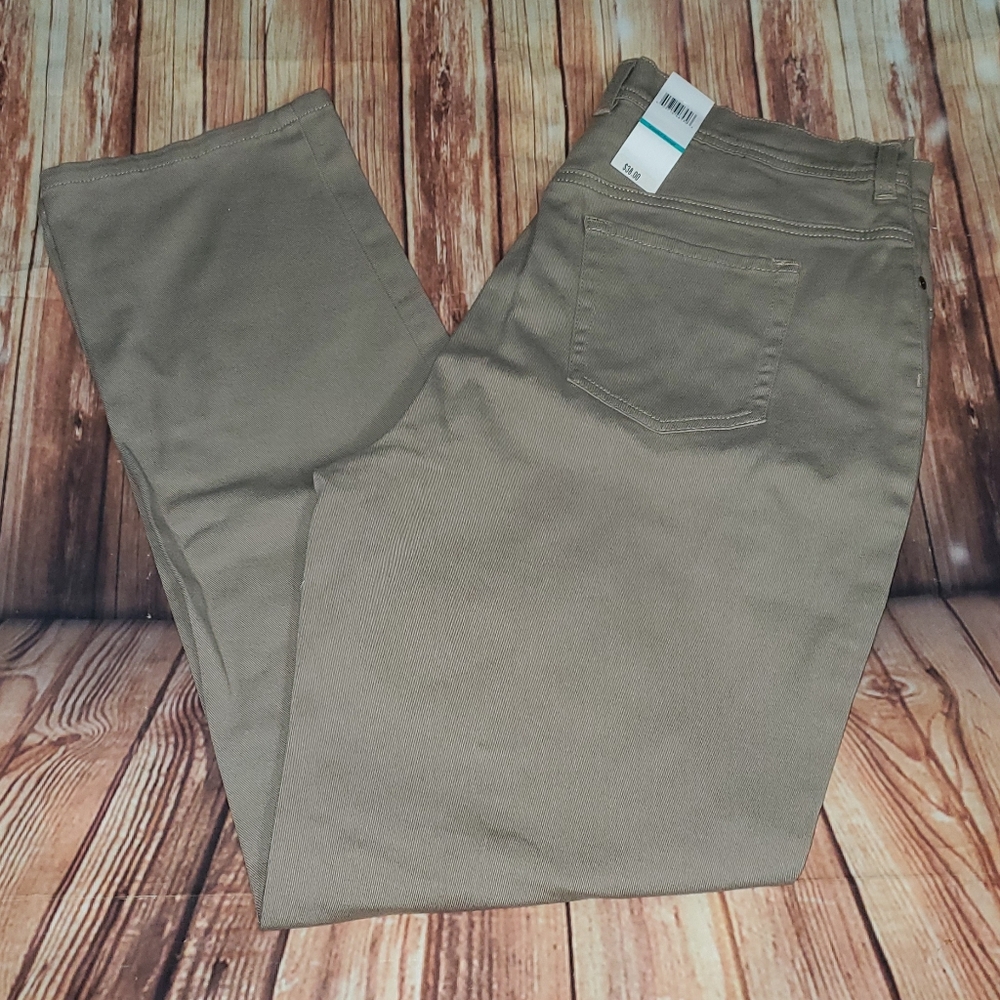 GLORIA VANDERBILT Khaki "Amanda" Jeans BNWT